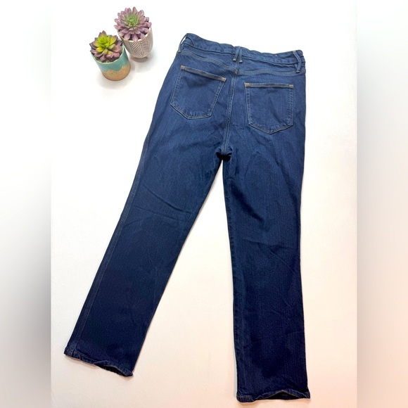 GOOD AMERICAN
Soft Tech Good Curve Straight Jeans Size 12/31 - Picture 6 of 6